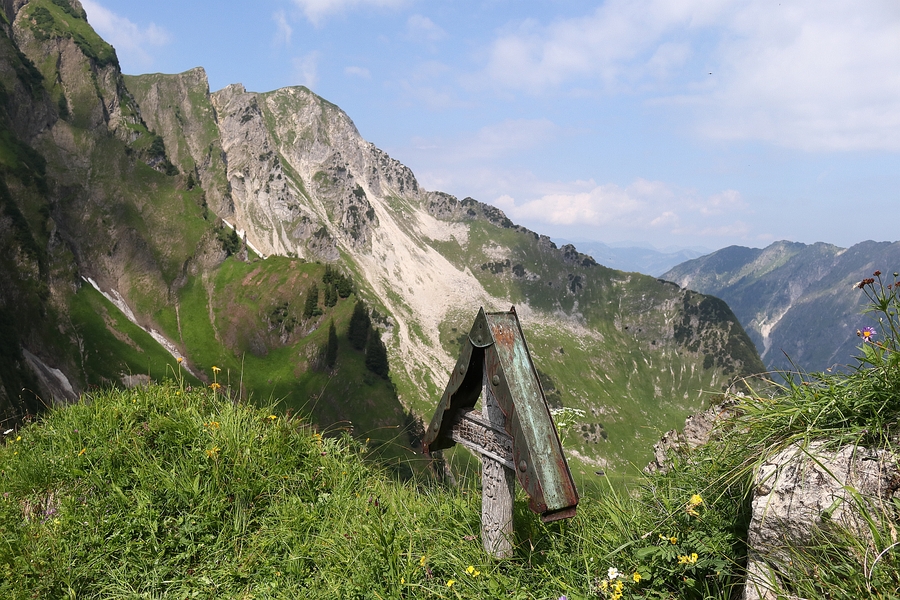 103 Am Stiegele - Blick in den Rauenhals.jpg