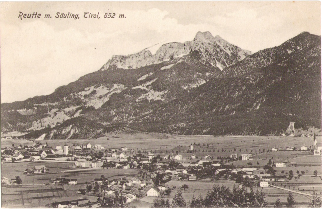 1124_Reutte mit Saeuling um 1908p.jpg