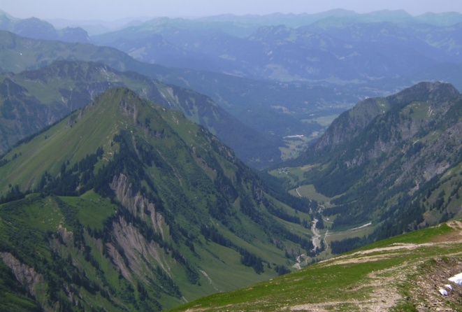 Rauheck Blick ins Dietersbachtal.jpg