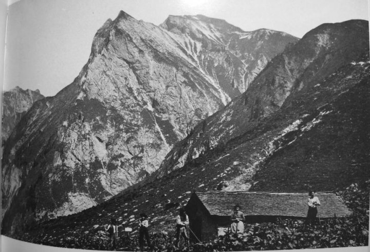 07 Heimhuber - Kaeseralpe mit Himmelhornpaint.jpg
