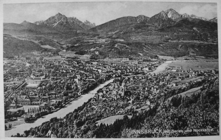 79_Innsbruck mit Serles- und Nockspitzepaint.jpg