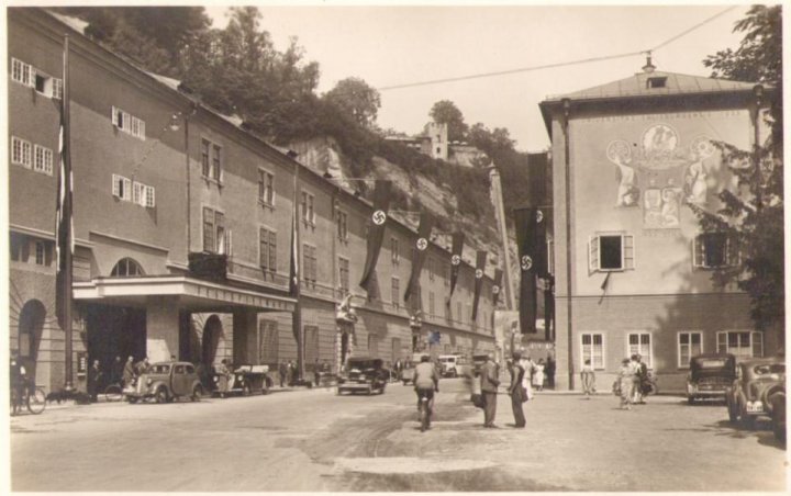 249_Salzburger Festspielhauspaint.jpg