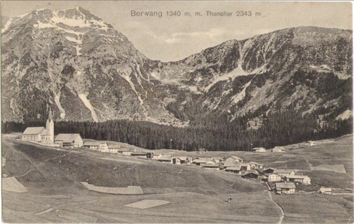 795_Berwang mit Thaneller um 1910paint.jpg