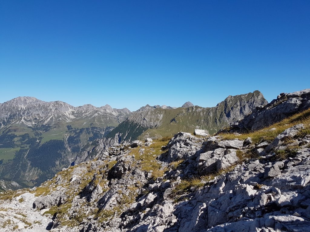 Von Buchboden auf den Misthaufen (2.436m)