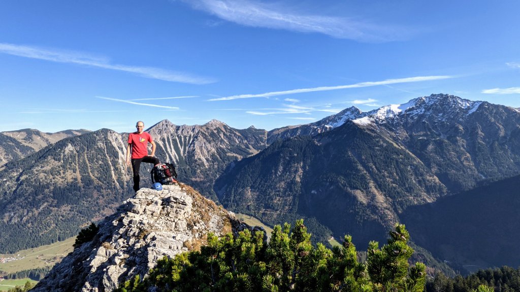 Auf dem Vorgipfel der Mittagsspitz